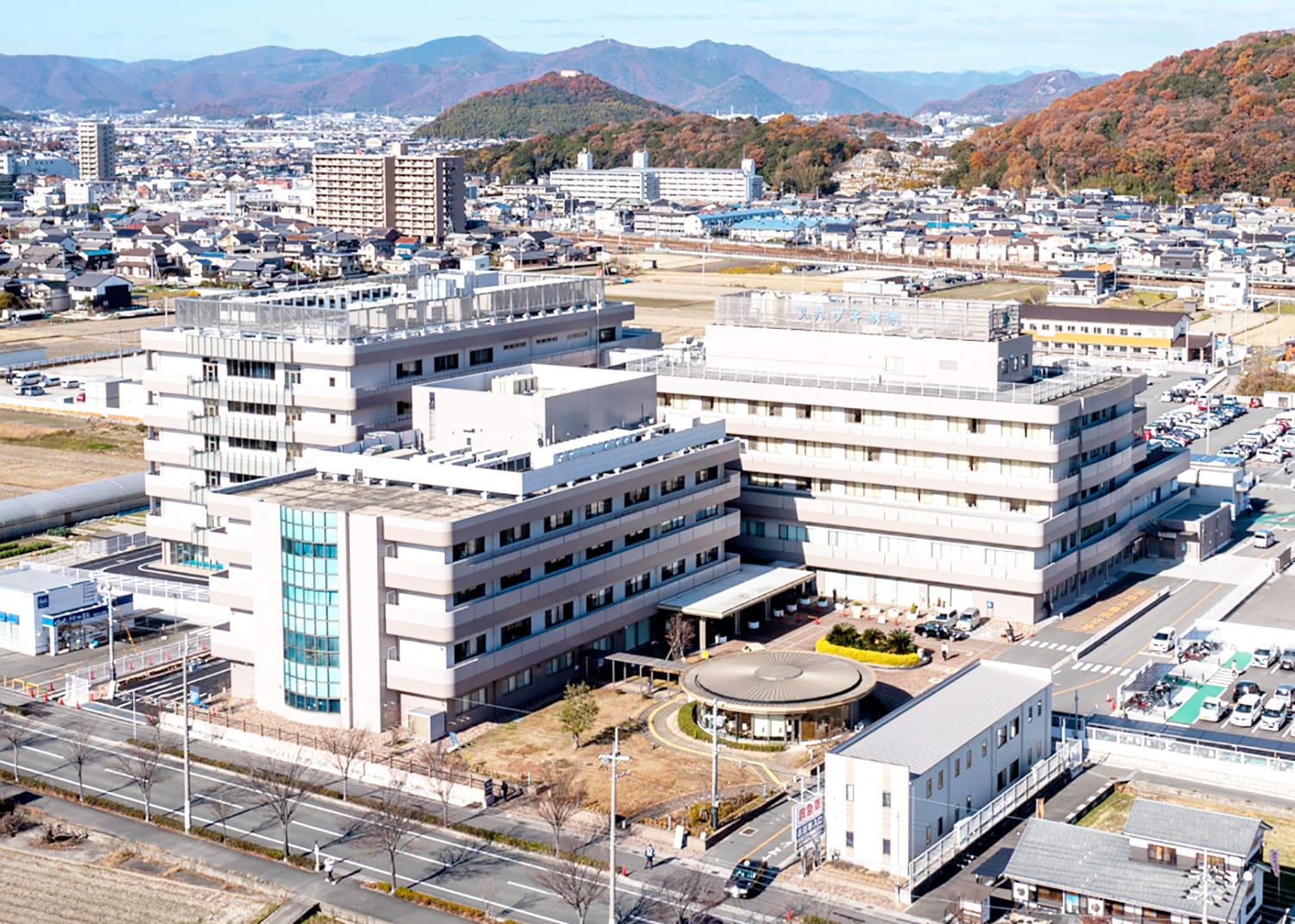 ツカザキ病院《医療法人　三栄会》